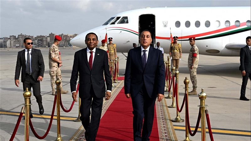 رئيس الوزراء يستقبل