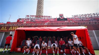 كيف يفكر الأهلي في تعويض غياب إمام عاشور أمام مودرن سبورت؟