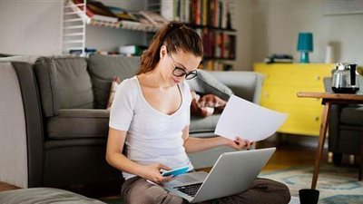 أبرزها ضعف العضلات والإصابة بمرض السكر والجلطات، مخاطر الجلوس لفترات طويلة