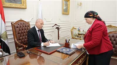 محافظ القاهرة يقرر النزول بالحد الأدنى للقبول بالثانوية العامة