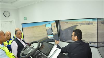 رئيس هيئة البترول يتفقد مركز تدريب القيادة الآمنة بشركة السهام البترولية