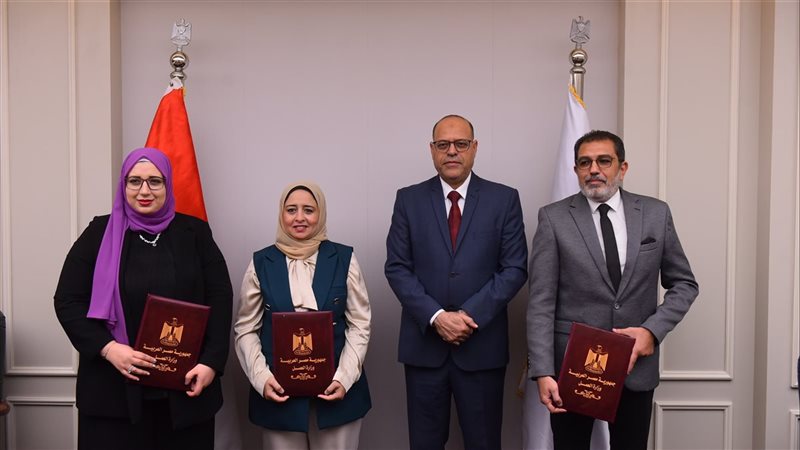 جانب من الاجتماع،