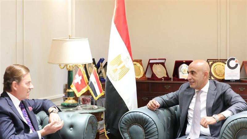 محمد عبد اللطيف وزير
