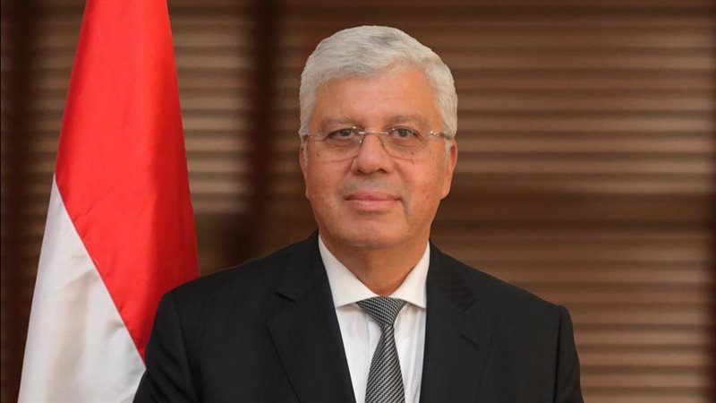 د. أيمن عاشور وزير