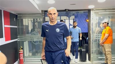 يورتشيتش يكافئ لاعبي بيراميدز بعد الفوز على الأهلي