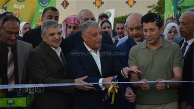 محافظ الإسماعيلية يفتتح الملتقى التصديرى لمهرجان المانجو (صور) 