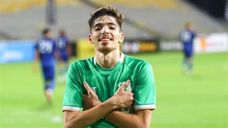 دغموم ينفرد بصدارة