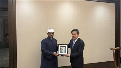 الأكاديمية الصينية للعلوم الاجتماعية تستقبل أمين “البحوث الإسلامية”