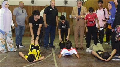 مدير تعليم الجيزة يتابع اختبارات القبول بالمدرسة السعيدية الرياضية 