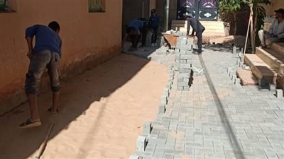 رصف 95 ألف م² بالإنترلوك في المرحلة الثانية لتطوير الأحياء والقرى بالوادي الجديد