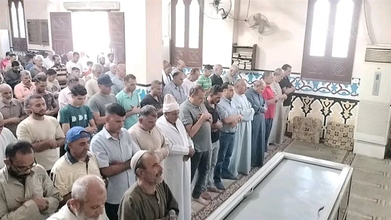 جنازة مهيبة لفقيد