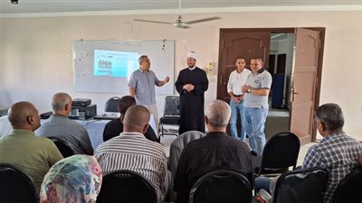 رئيس منطقة الإسكندرية الأزهرية يتابع فعاليات التدريب بمركز بيت الشباب بسموحة