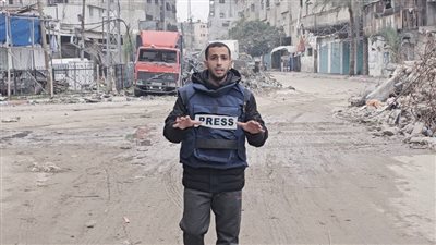 الاتحاد الوطني البريطاني للصحفيين: استهداف مراسلي الجزيرة صادم ونتعاطف مع عائلاتهم وزملائهم 