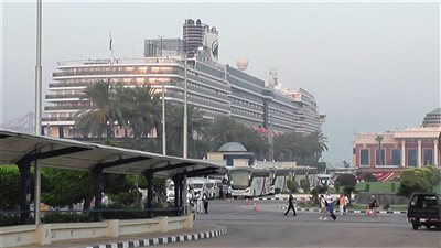 ميناء الإسكندرية يستقبل السفينة السياحية الهولندية MS Oosterdam