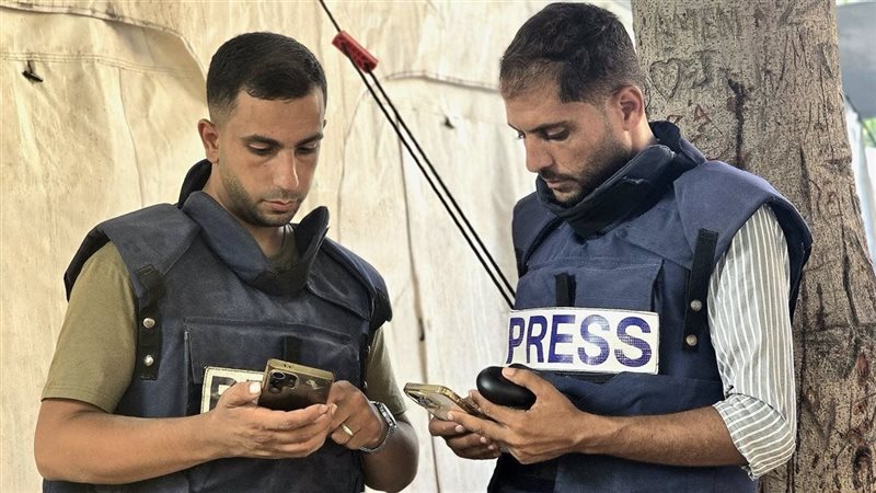 انس الشريف ومحمد