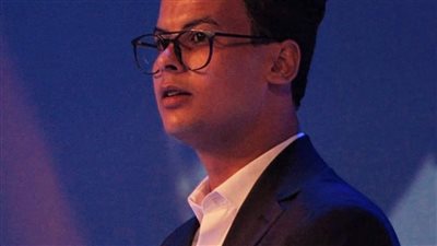 أشرف زكي يكلف الفنان محمد عصمت برئاسة لجنة البرامج والعروض بمهرجان النقابة