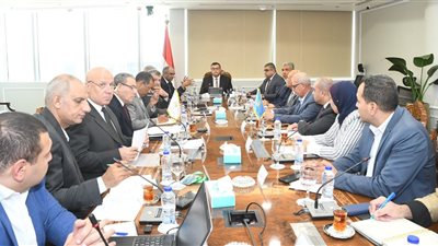 مراجعة موقف التغذية الكهربائية لمحطات مياه الشرب والصرف بالمدن الجديدة والمحافظات