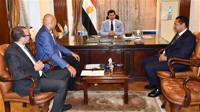 أشرف صبحي يلتقي القائم بأعمال رئيس نادي الاتحاد السكندري 