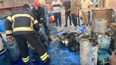 المعاينة تكشف تفاصيل حريق مصنع كيماويات بمدينة بدر