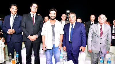 أحمد جمال يشعل حفل المهرجان الصيفي لجمصة ومحافظ الدقهلية يكشف الفرص الاستثمارية بالمدينة (فيديو)