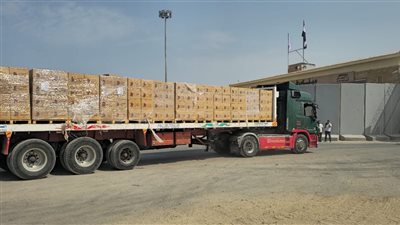 عبور 32 شاحنة مساعدات إغاثية قطرية معبر رفح البري