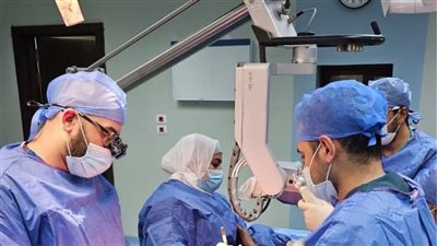 إنقاذ طفلة حديثة الولادة من 