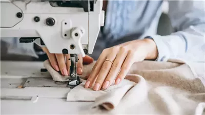  تفسير حلم الخياطة في المنام وعلاقته بالسعي للخير والإصلاح بين الناس 