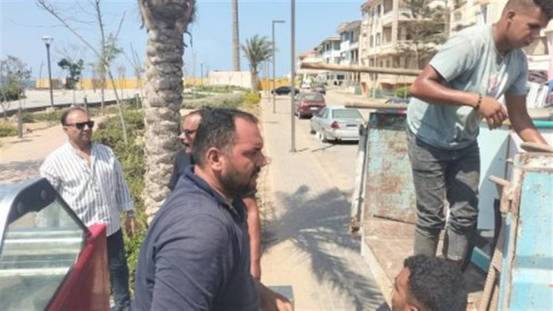 حملة استهدفت مجمعات