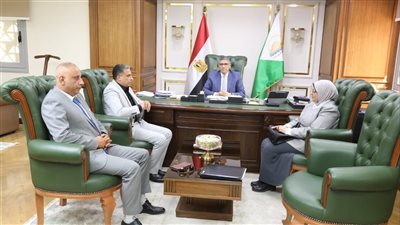 محافظ الجيزة يكلف وكيلي مديرية التعليم بسرعة البت في شكاوى أولياء الأمور