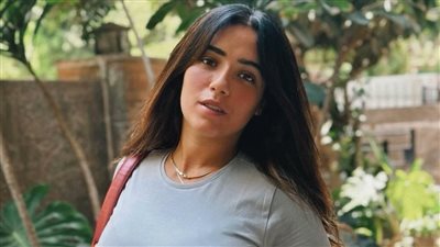 قلبي هيقف والله، آية سليم تكشف تعرضها لموقف محزن خلال رحلتها من مطار باريس لإسبانيا