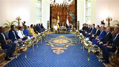  مصر وأوغندا تتفقان على تعزيز العلاقات السياسية والتجارية والاستثمارية (صور)