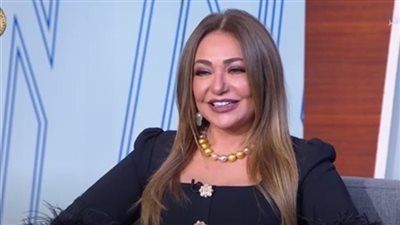 أشرف زكي يكشف حقيقة تعرض ليلى علوي لحادث سير 