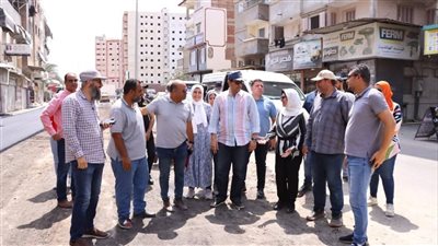 محافظ دمياط يتفقد أعمال تطوير ورصف الشارع الحربي