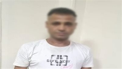 الأمن يكشف ملابسات فيديو قيادة سيارة برعونة وأداء إشارات منافية للآداب