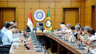 تفاصيل اجتماع محافظ الدقهلية لبحث سبل الارتقاء بمنظومة النظافة