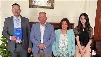 طالبة بقصر العيني تشارك في تأليف فصل بكتاب عالمي عن النشر العلمي