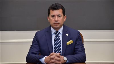 وزير الرياضة لطلاب جامعة حلوان: الجامعة كلها كليات تخاطب سوق العمل (فيديو) 