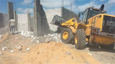 حملات مكبرة لإزالة التعديات وأعمال البناء المخالف بأحياء الإسكندرية 