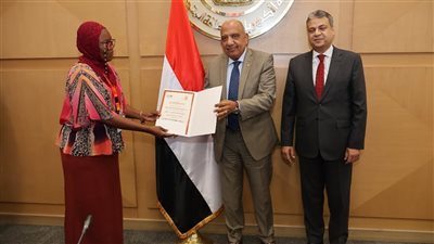 وزير الكهرباء يشهد احتفالية تخريج 25 متدربا إفريقيًا في 3 مجالات 