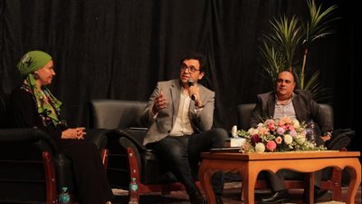 وزير الثقافة يلتقي فتيات البرنامج الرئاسي «أهل مصر» لأبناء المحافظات الحدودية