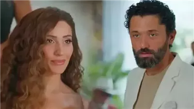 بعد صورته مع زوجته، تصرف مثير من كريم عبد العزيز بشأن علاقته بدينا الشربيني