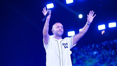 تعرف على تفاصيل الحفل الغنائي لـ تامر عاشور في ليبيا 