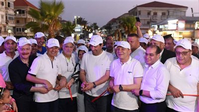 إقبال كثيف من المواطنين على مهرجان الجبن برأس البر (صور)