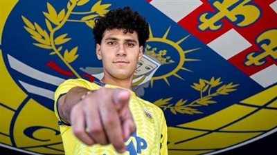 مصدر بالأهلي يكشف موقف صفقة عمر فايد