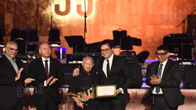 وزير الثقافة يكرم 12 شخصية أثرت المشهد الفني المصري والعربي بمهرجان القلعة بدورته الـ33
