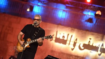 وسط البلد تختتم أولى ليالي مهرجان القلعة للموسيقى والغناء وسط تفاعل جماهيري كبير