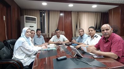 مدير تعليم سوهاج يتابع انتظام امتحانات الدور الثاني للثانوية العامة