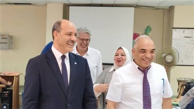 تعليم الإسكندرية تتابع اختبارات الطلاب الإلكترونية للالتحاق بمدارس المتفوقين 