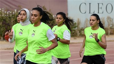 اتحاد الكرة: نجاح 14 محكمة ومساعدة في اختبارات اللياقة البدنية 