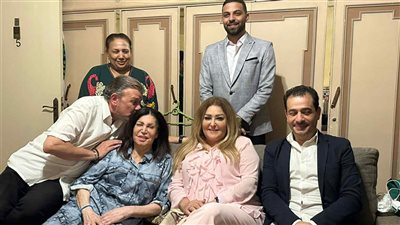 بعد استغاثتها، وفد من وزارة الثقافة ونقابة المهن التمثيلية يزور نجوى فؤاد في منزلها 